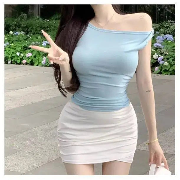 Irregular Black Knotted Short-sleeved One-shoulder T-shirt For Women Hot Girl Off-the-shoulder  Short Top