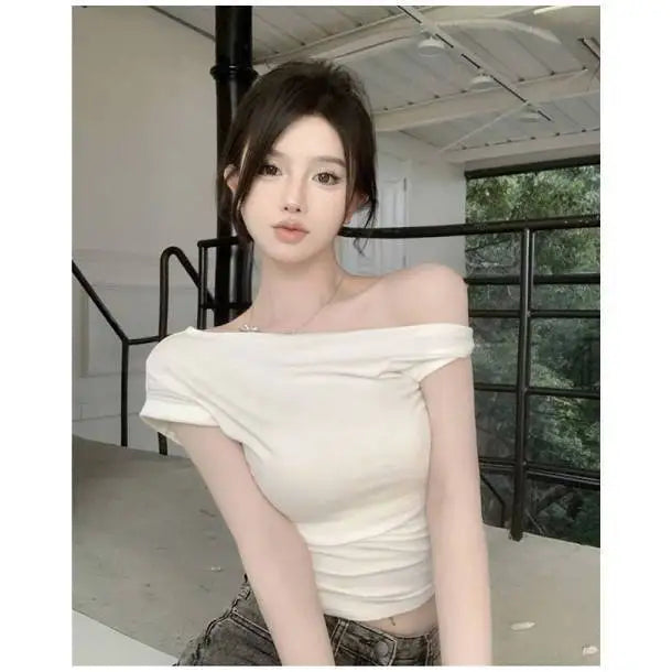 Irregular Black Knotted Short-sleeved One-shoulder T-shirt For Women Hot Girl Off-the-shoulder  Short Top