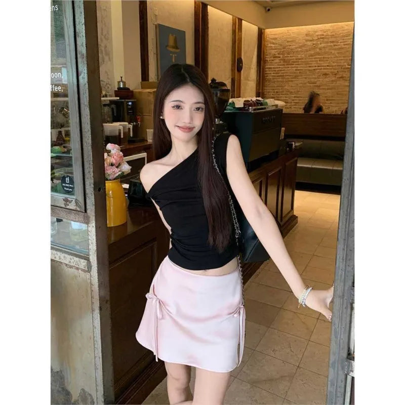 Irregular Black Knotted Short-sleeved One-shoulder T-shirt For Women Hot Girl Off-the-shoulder  Short Top
